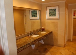 Hotel Del Coronado - Cabana Restroom